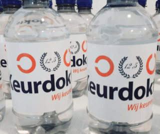 Waterflesjes.Keurdokter